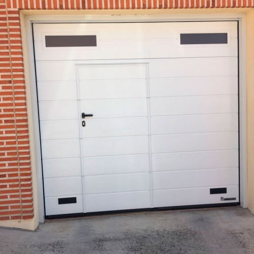 Puertas y automatismos en Valladolid, trabajos de Puertas del Río 21