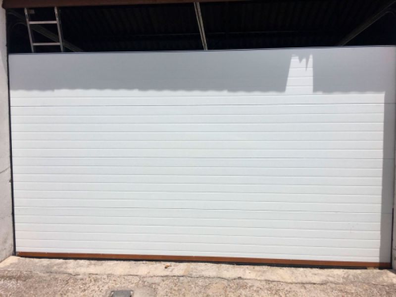 Puertas y automatismos en Valladolid, trabajos de Puertas del Río 22