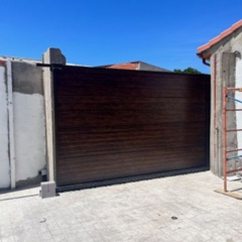 corredera en panel sandwich