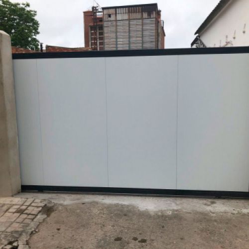 Puertas y automatismos en Valladolid, trabajos de Puertas del Río 17